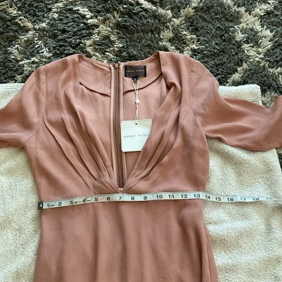 Elegant Long Sleeve Plunge Maxi Dress in Rose - Picture 9 of 14